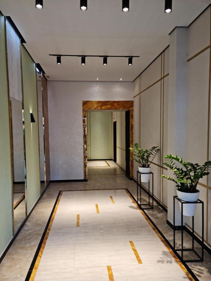 Апартаменты В Центре, В Новом Доме Almatý Exterior foto